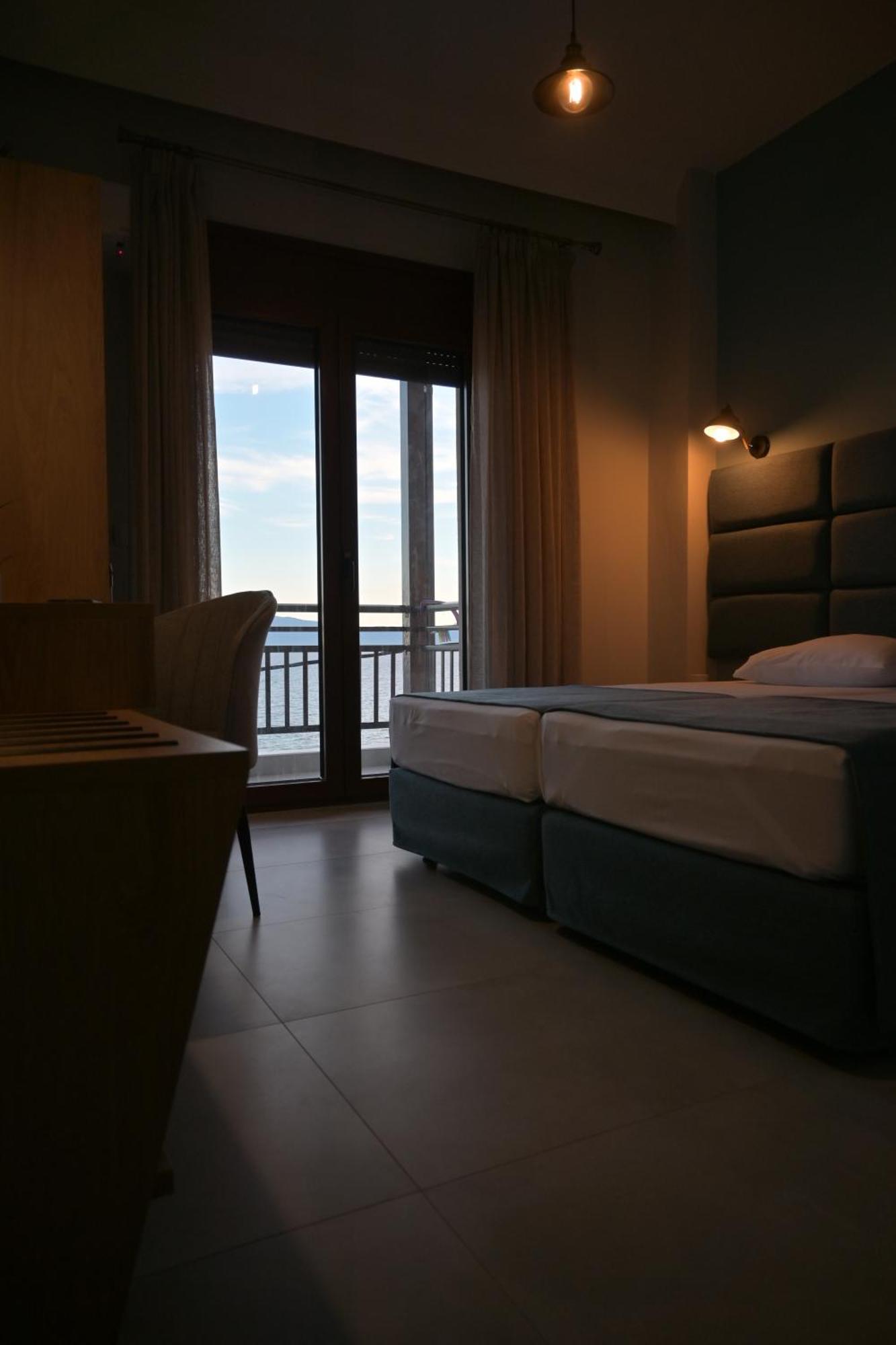 Maria Rooms To Let أُرانّوبولي المظهر الخارجي الصورة