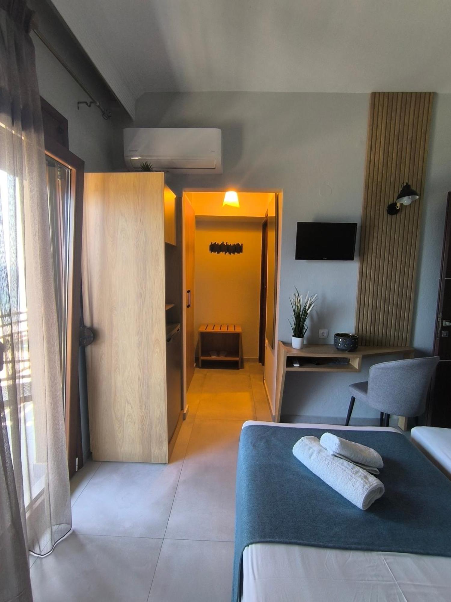 Maria Rooms To Let أُرانّوبولي المظهر الخارجي الصورة
